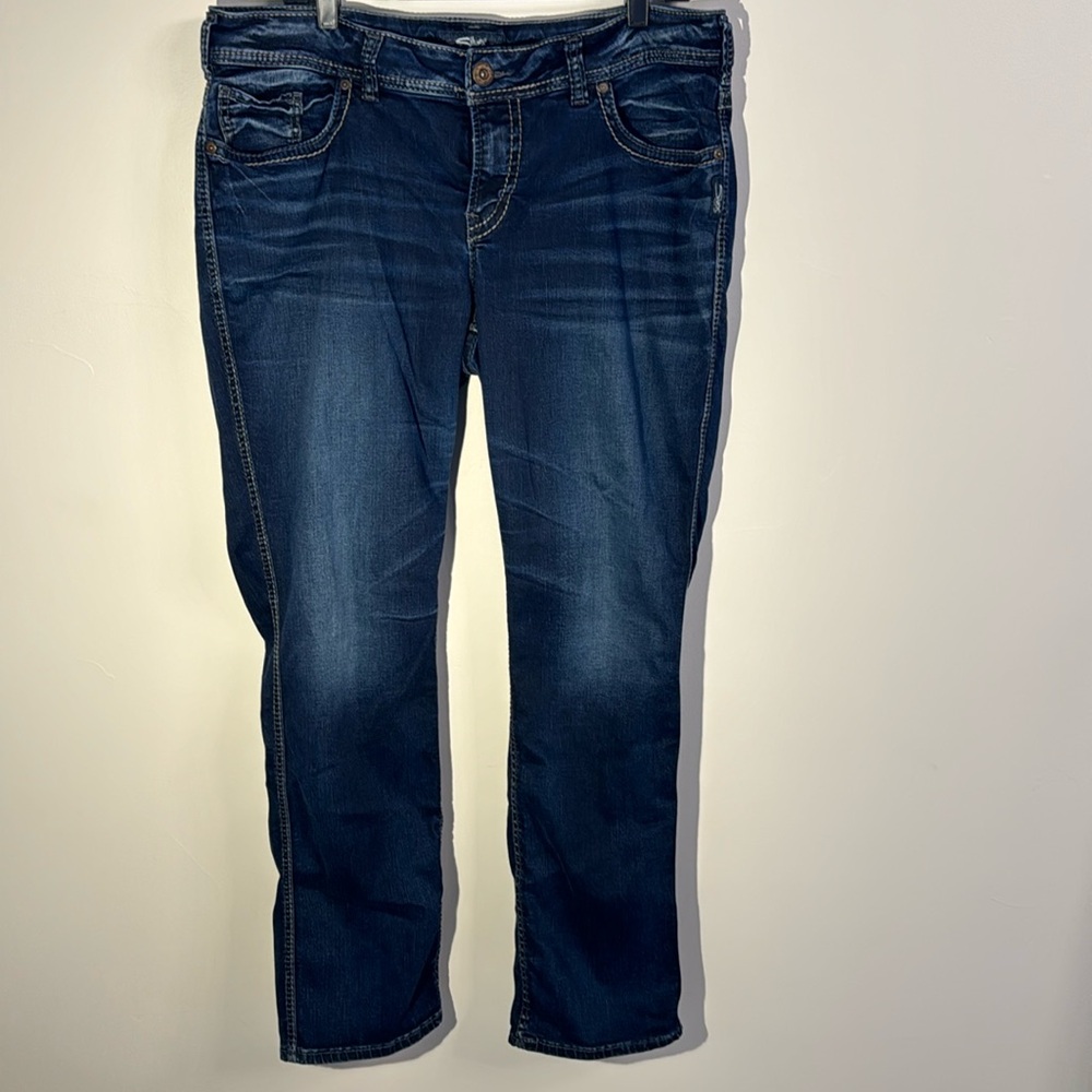 Women's Silver Jeans Suki Embroidered Mid Rise Straight leg- Size 16